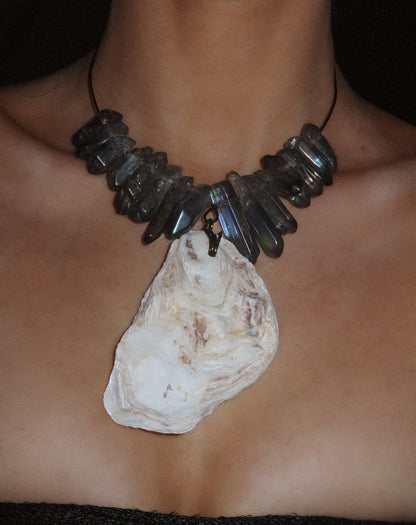 CRYSTAL COVE NECKLACE